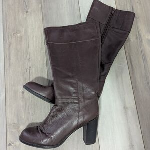 Brown nine West boots